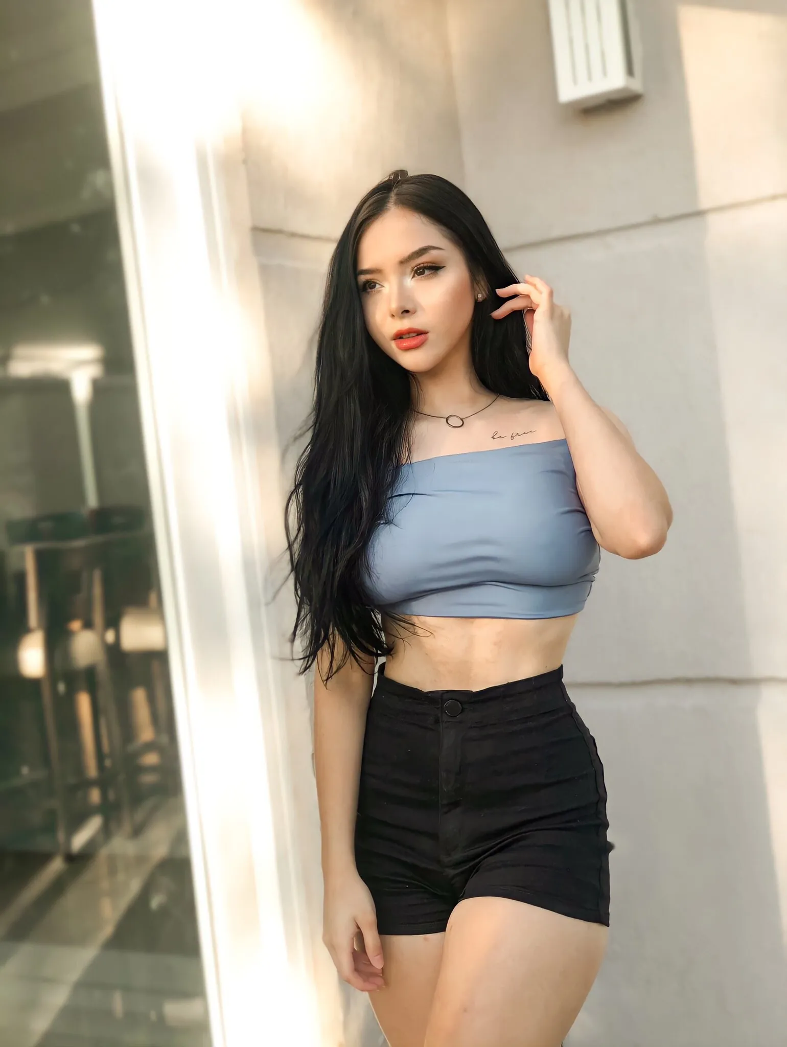 Eduarda Yuni camshow