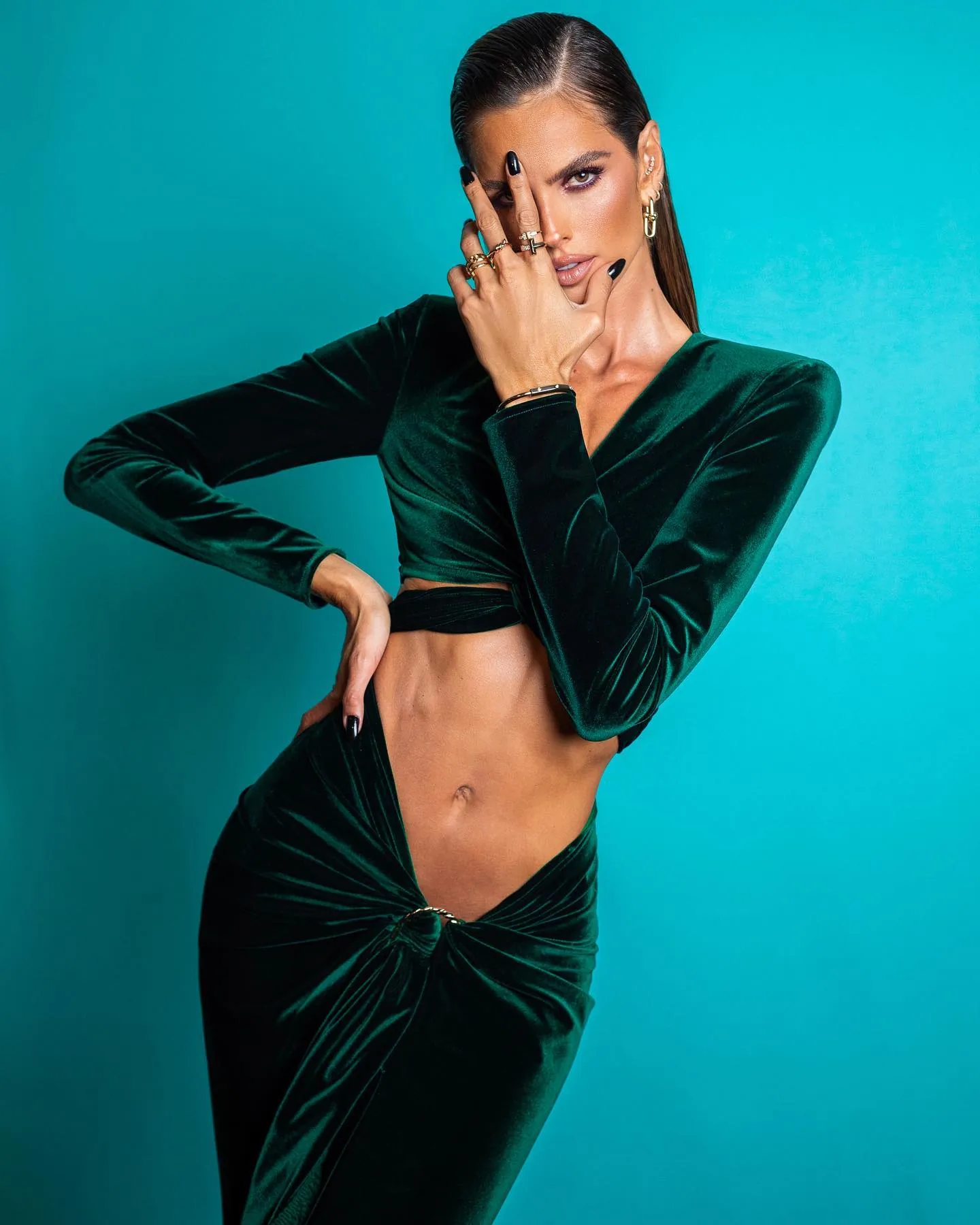 Izabel Goulart camshow