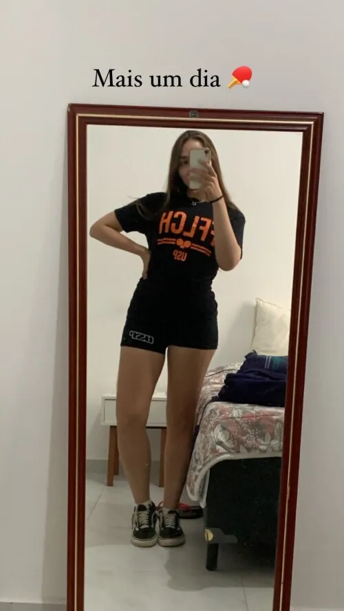 Julia Diniz camshow
