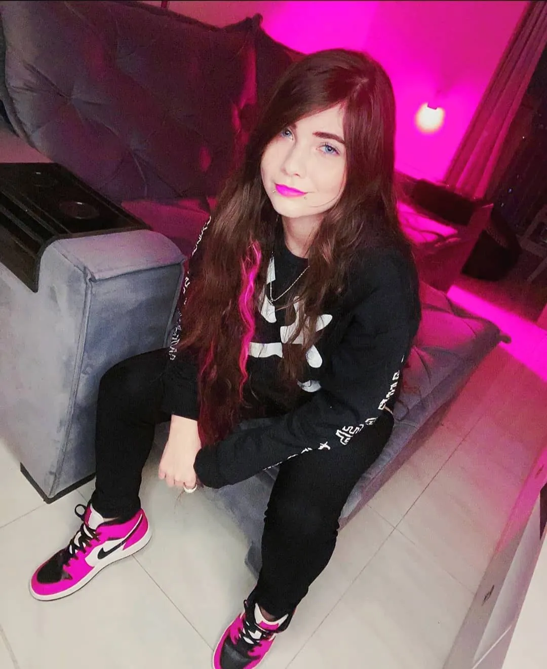 Nicole Muniz camshow