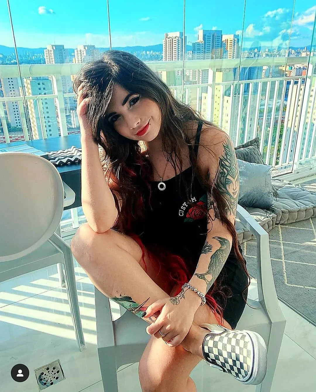 Nicole Muniz camshow