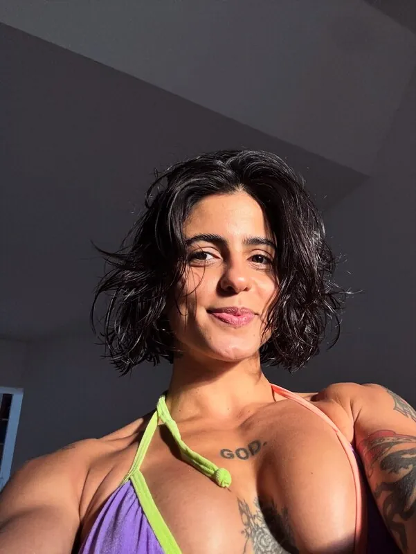 arianelcrd camshow