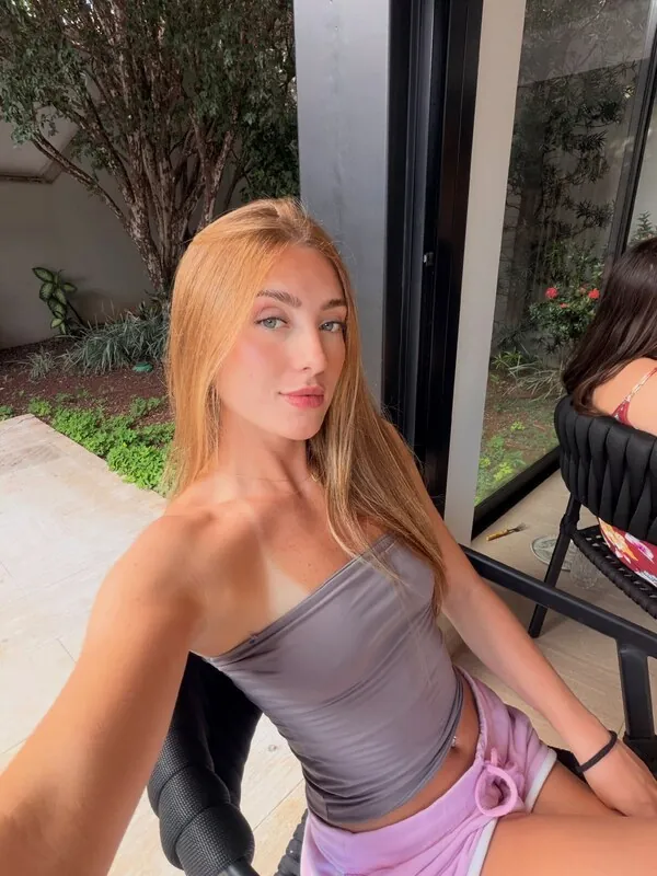 Gabi Amaral camshow