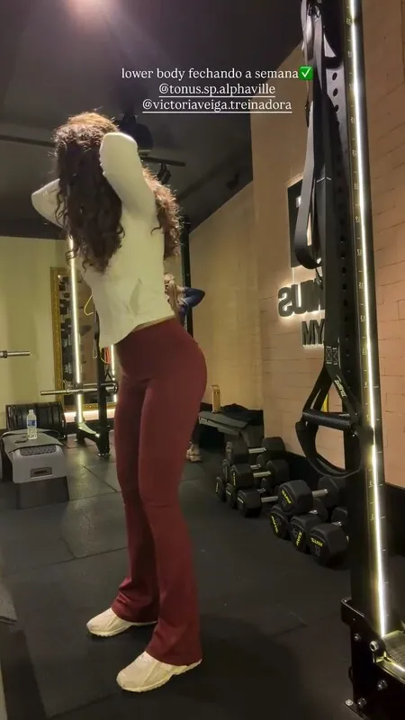 Maísa Silva camshow