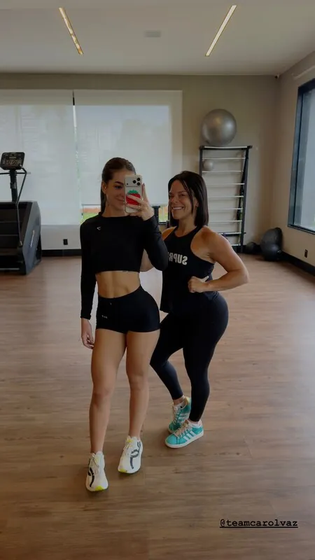 Mel Maia camshow