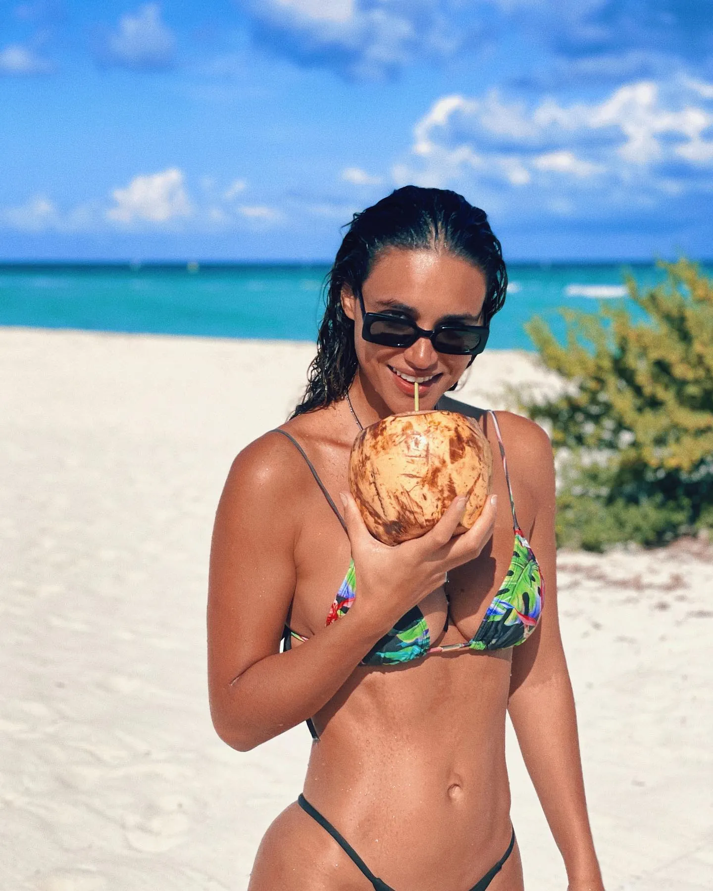Débora Nascimento camshow