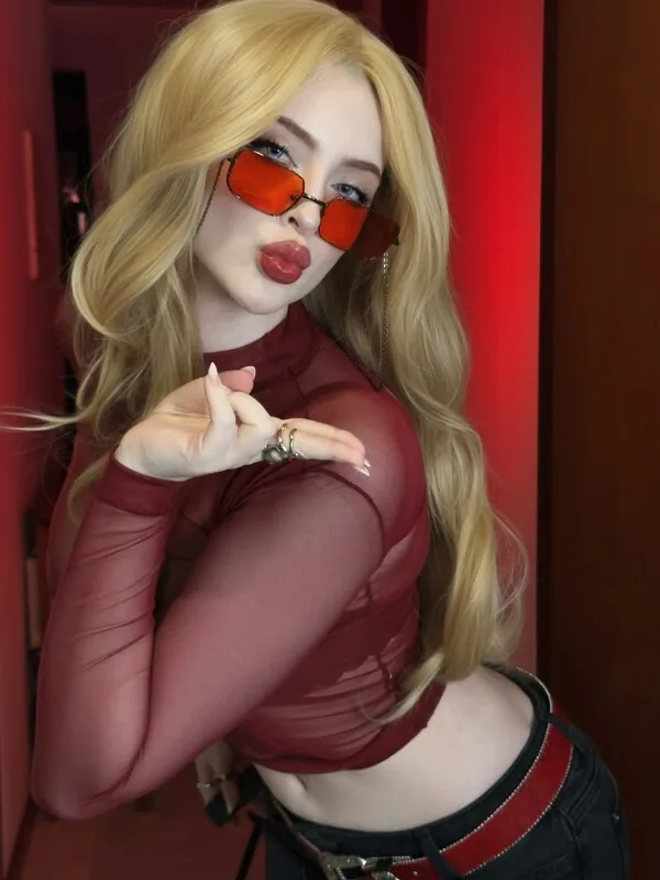 Thayse Klöppel camshow